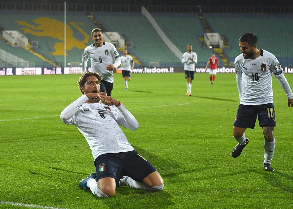 اتحاد السيارات الدولي يستبعد تحقيقاً ضد هاميلتون بسبب قميص برونا تايلور المثير للجدل